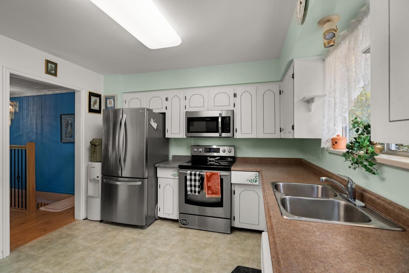 Listing Image 13