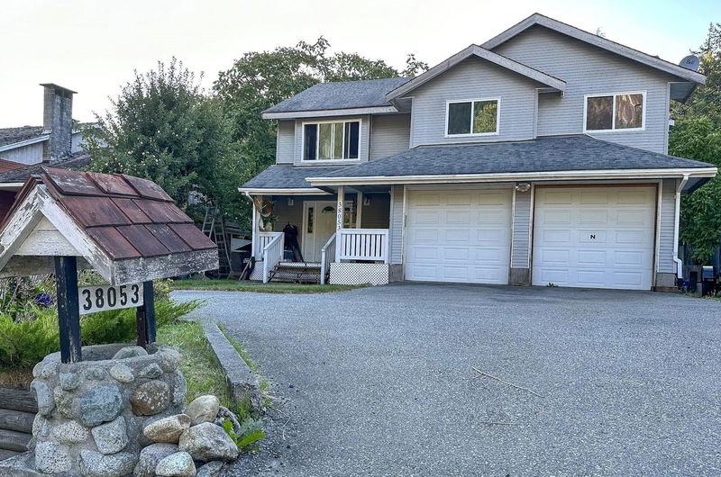 38053 Westway Avenue, Squamish, British Columbia (MLS R2808214)