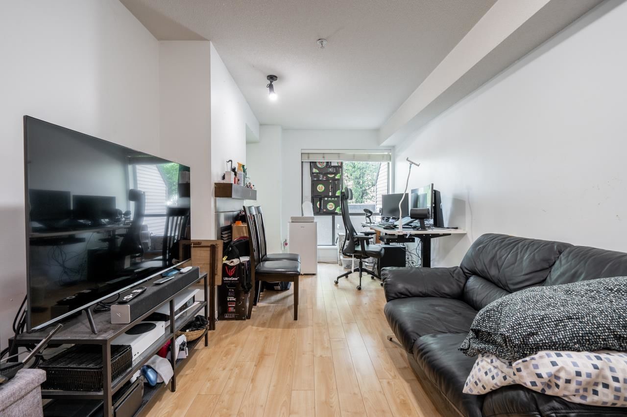 Listing Image 19