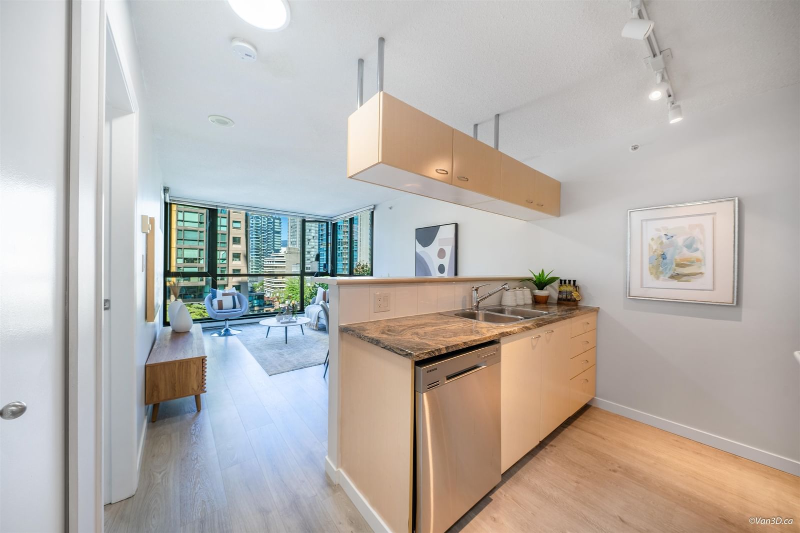 Listing Image 15