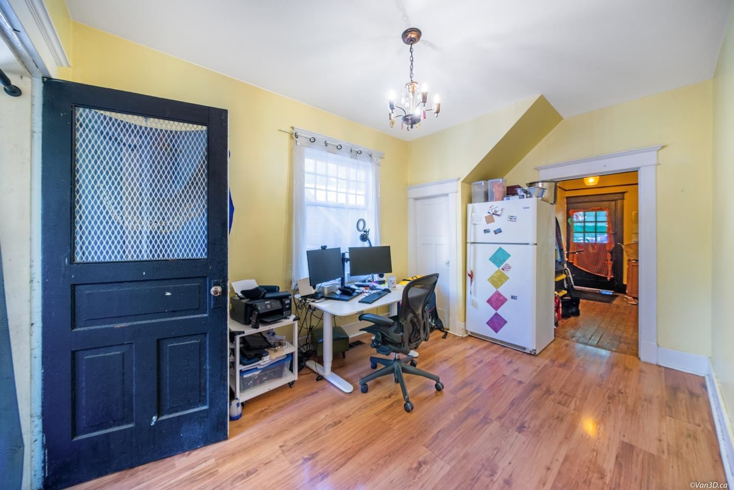 Listing Image 10