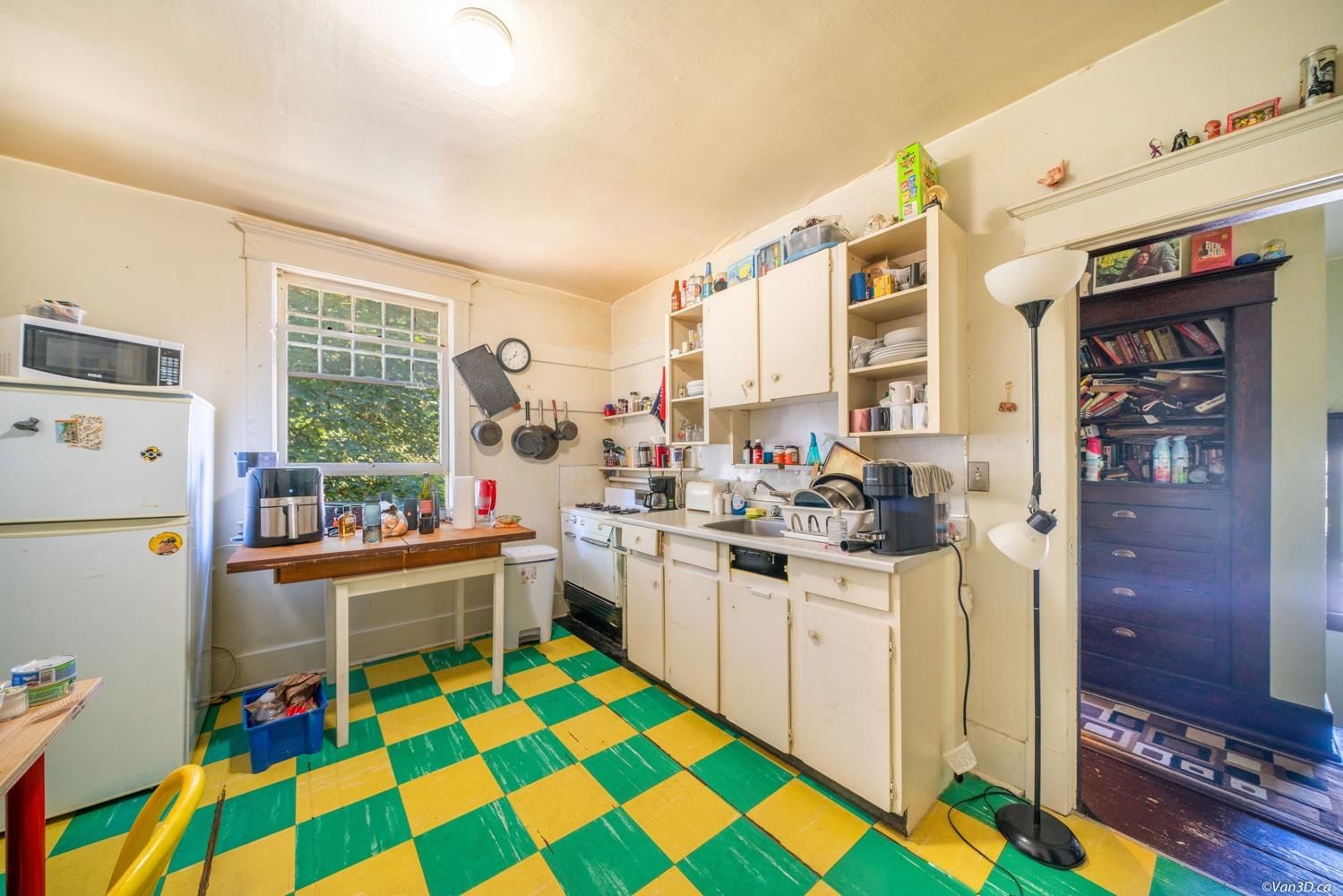 Listing Image 16