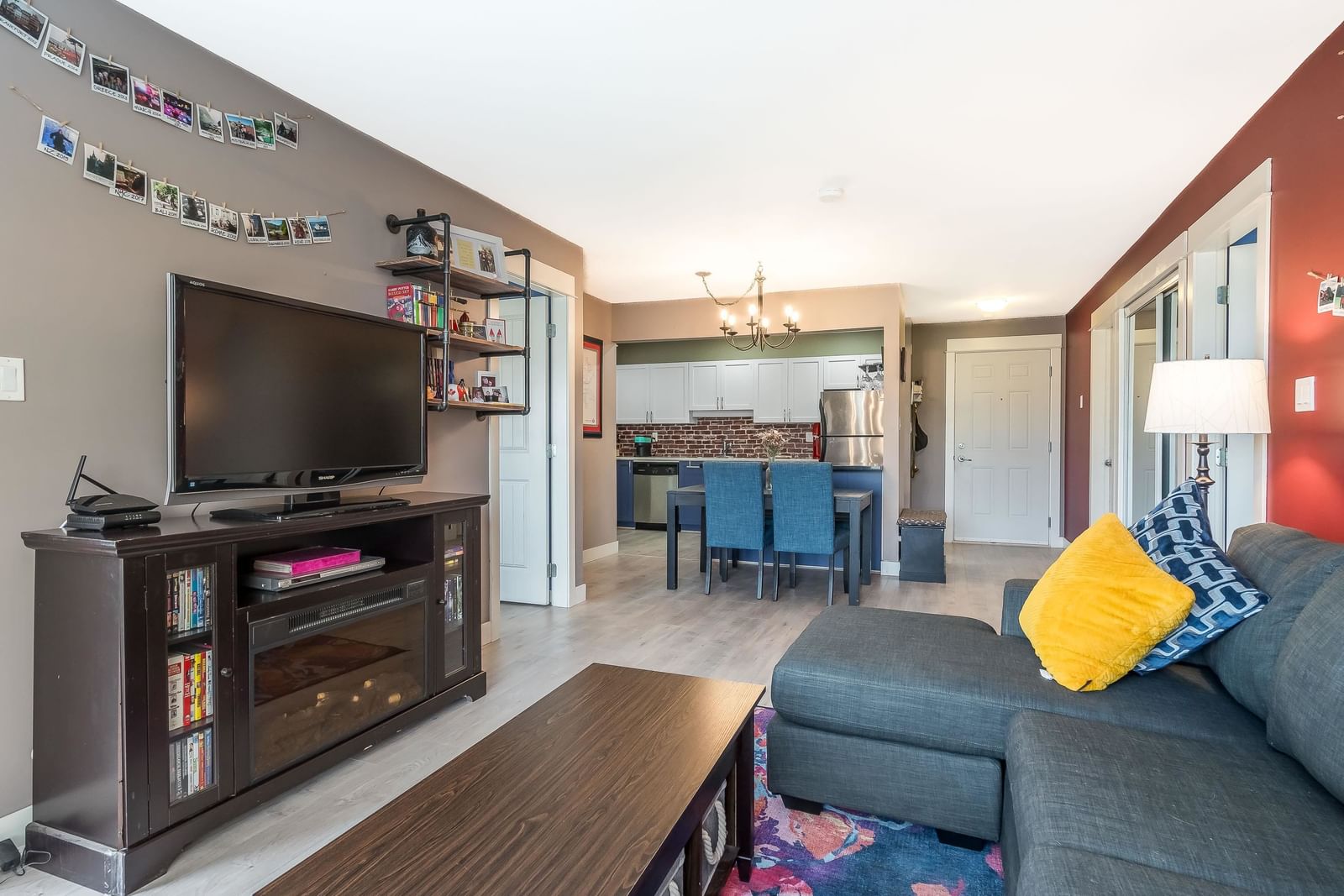 Listing Image 19