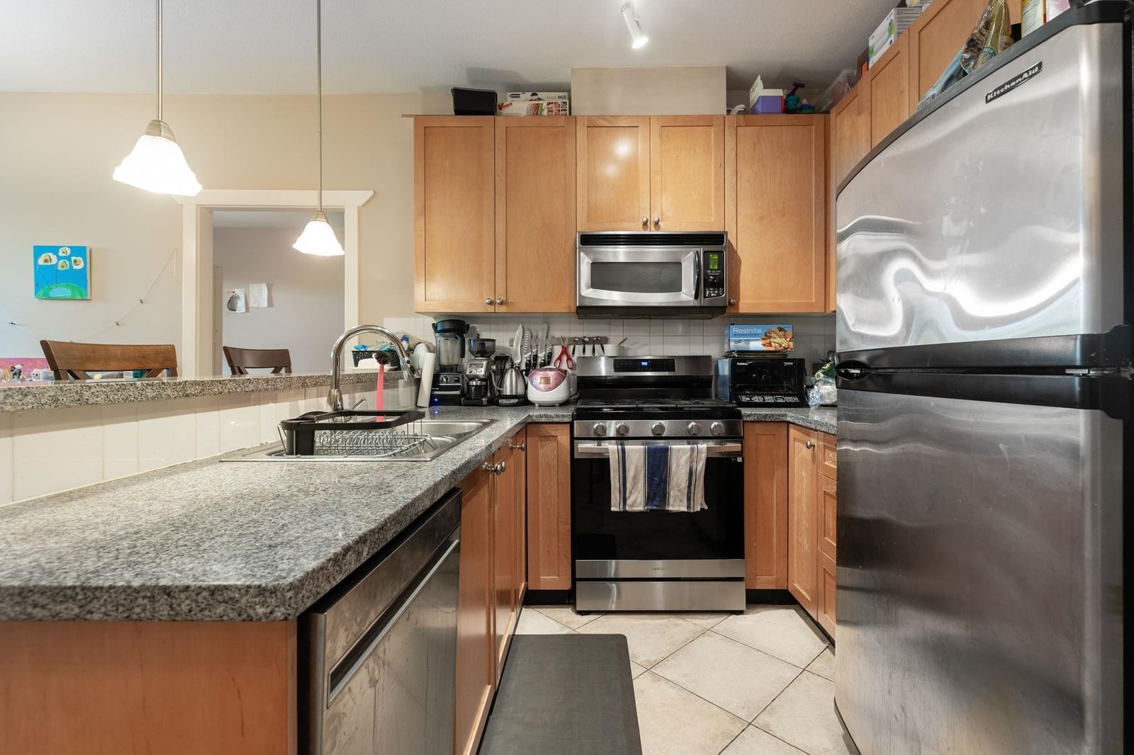 Listing Image 11