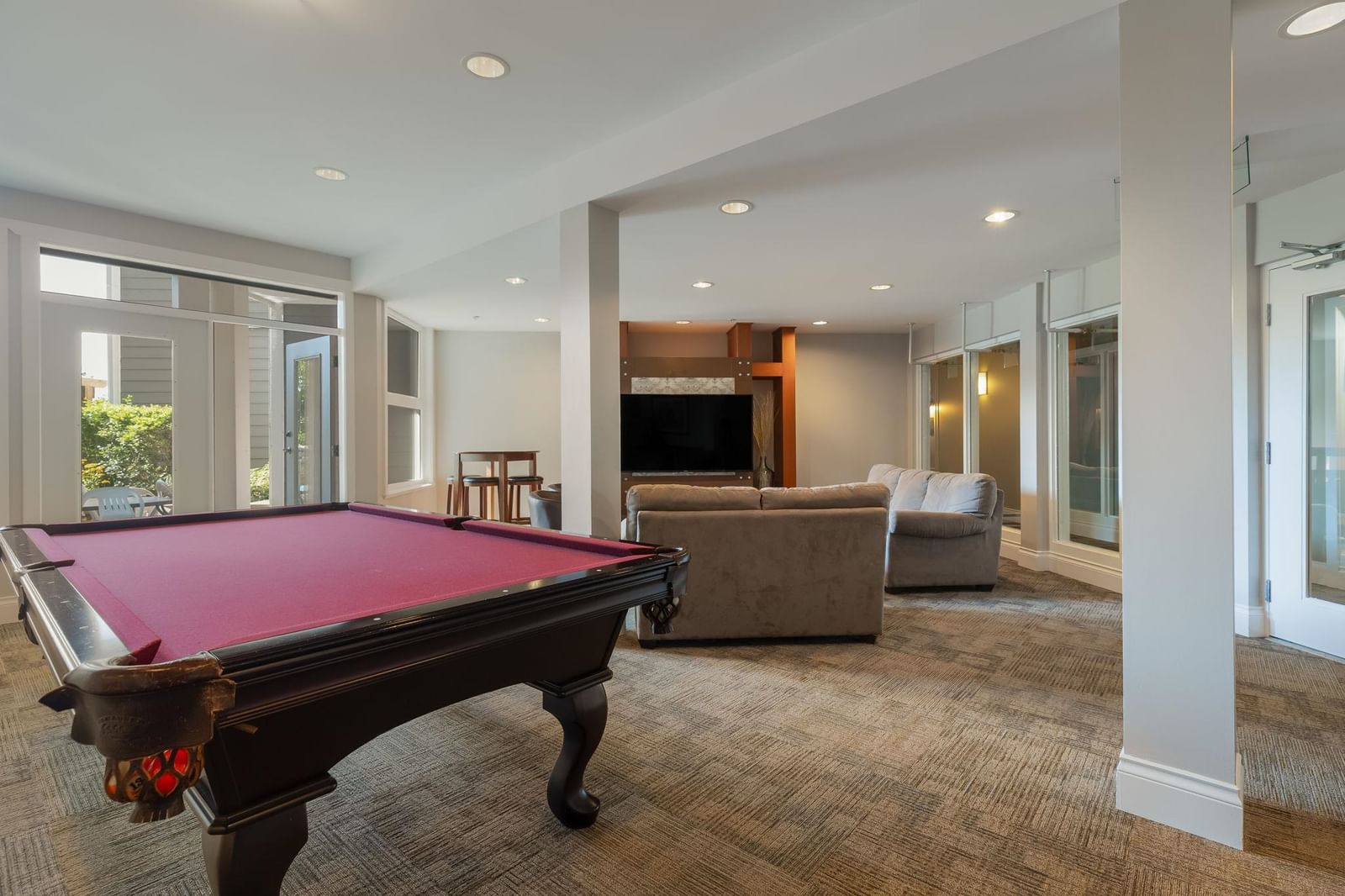 Listing Image 24