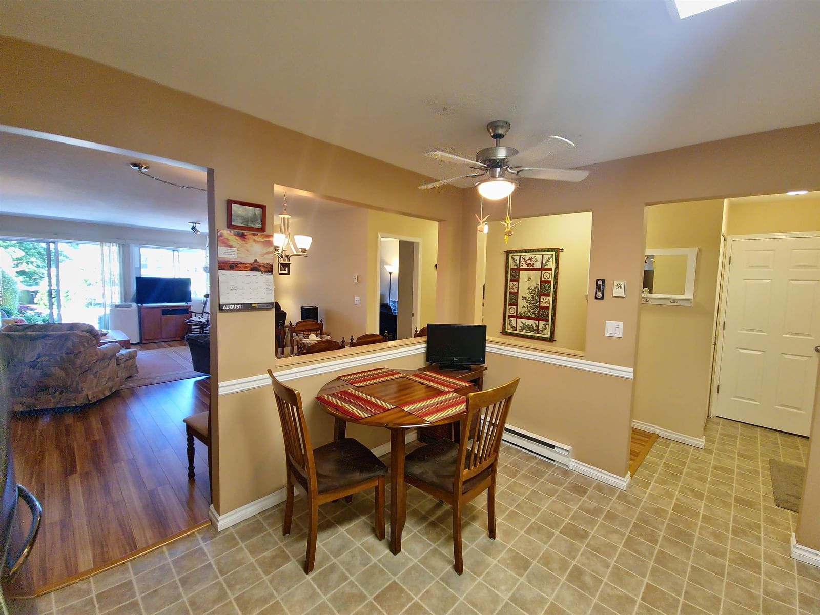 Listing Image 14