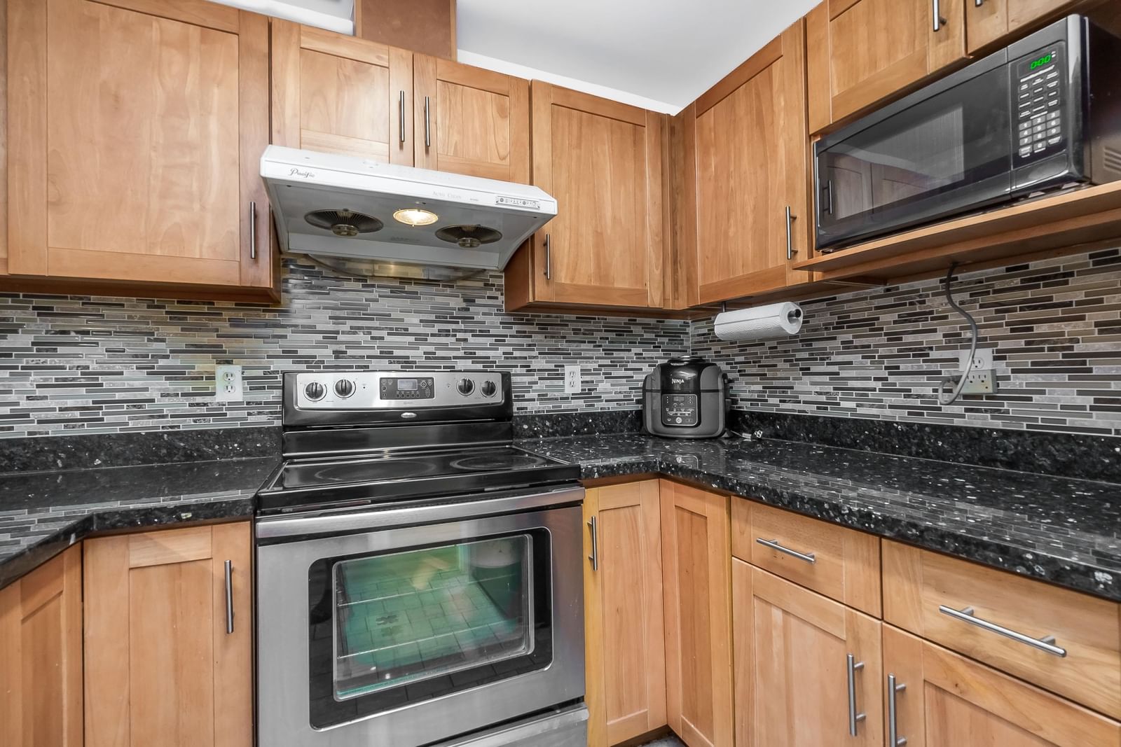Listing Image 14