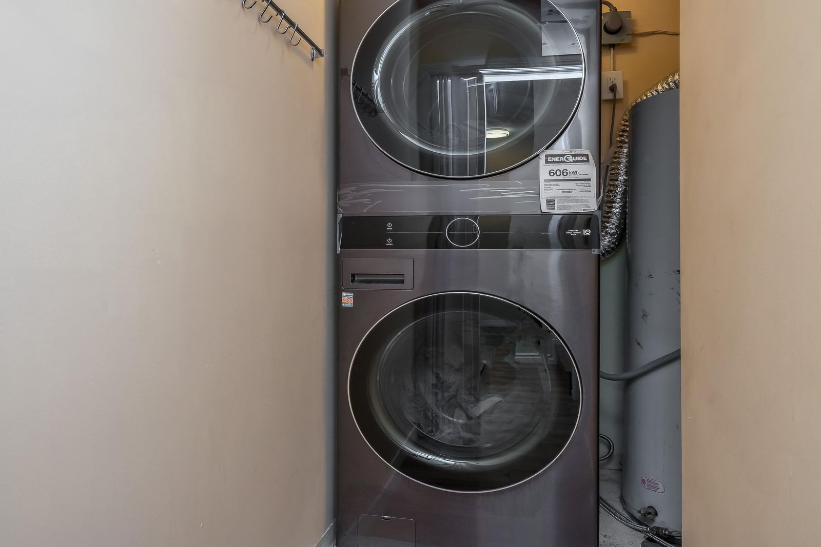 Listing Image 31