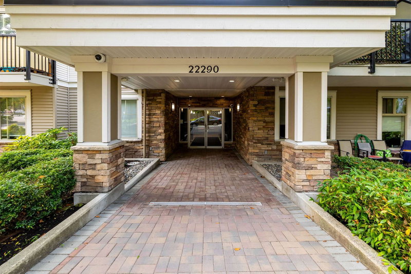 404 - 22290 North Avenue, Maple Ridge, V2X 8Z8 | Image 2