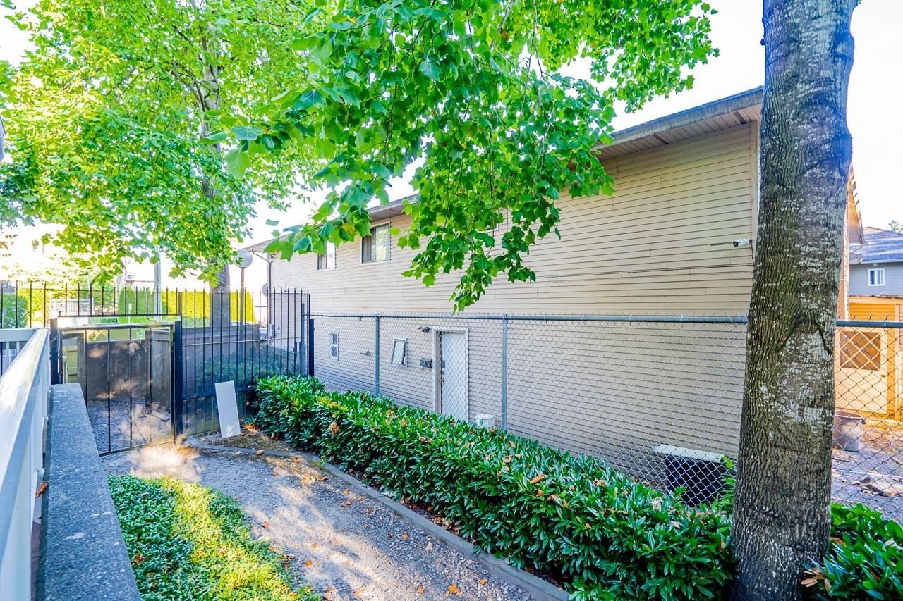 Listing Image 21