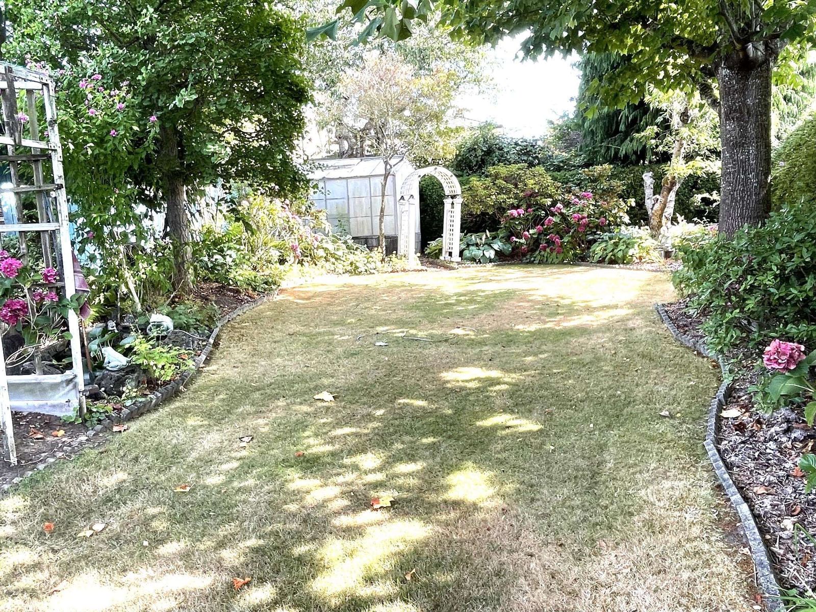 Listing Image 16