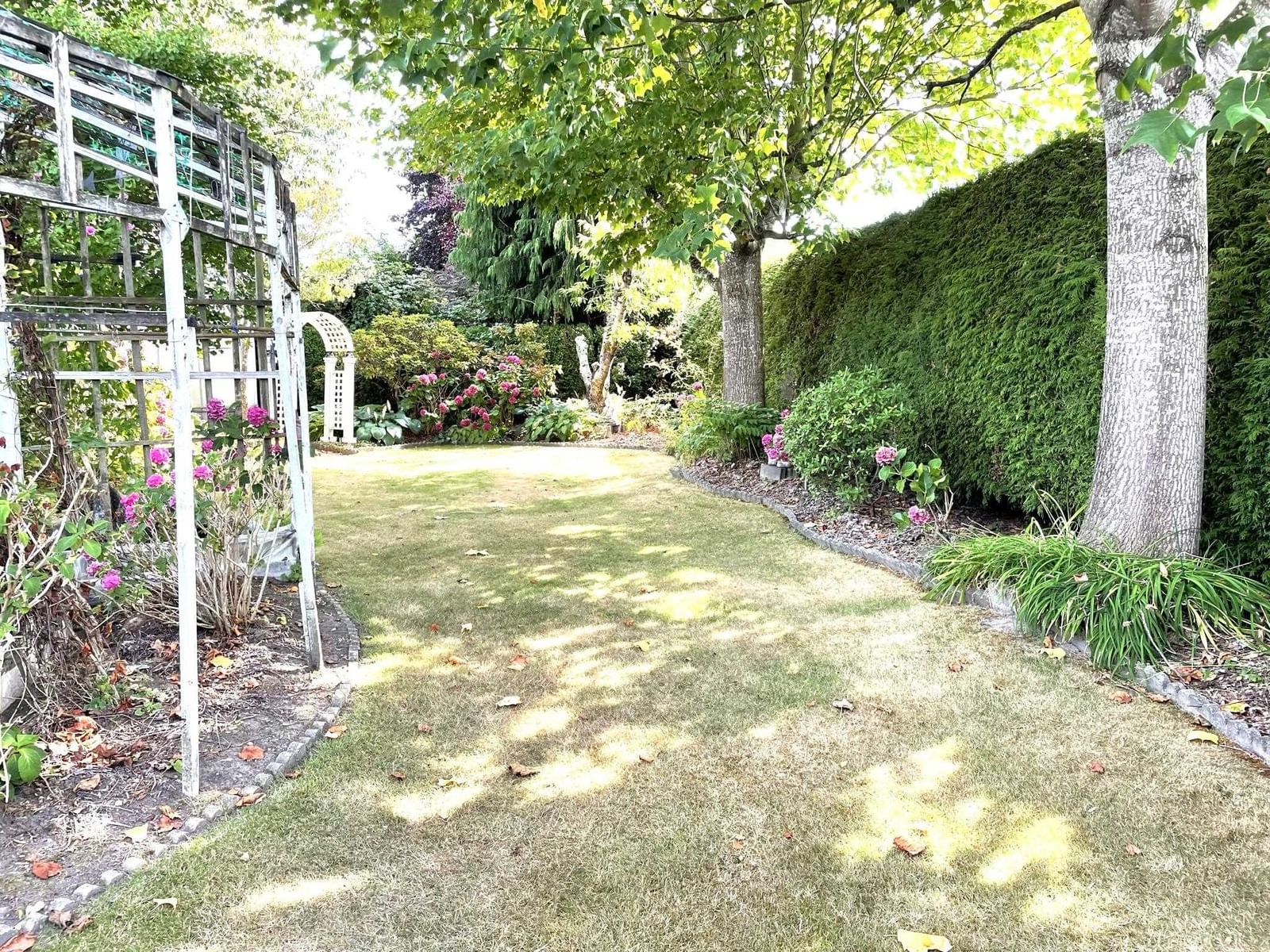 Listing Image 17