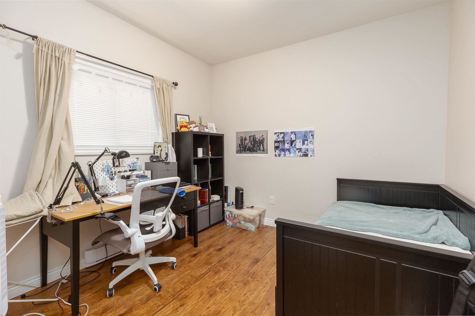 Listing Image 14