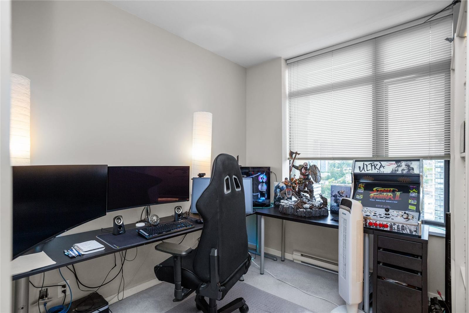 Listing Image 16