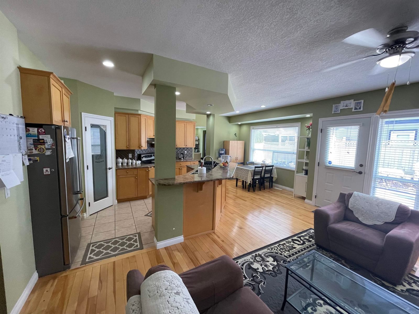 Listing Image 17