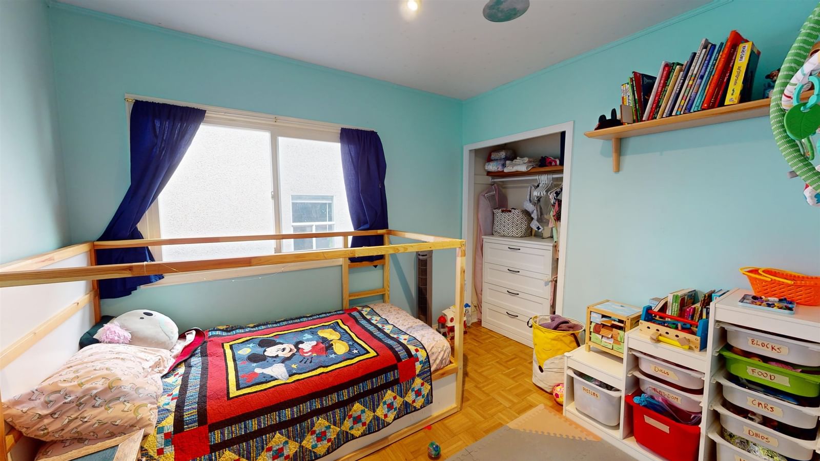 Listing Image 8
