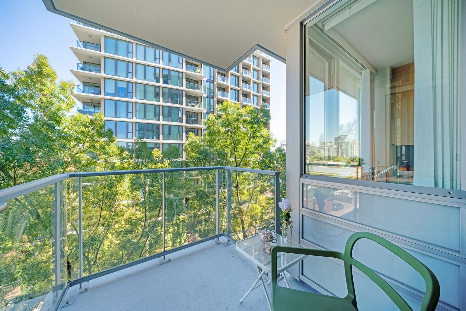 Listing Image 10