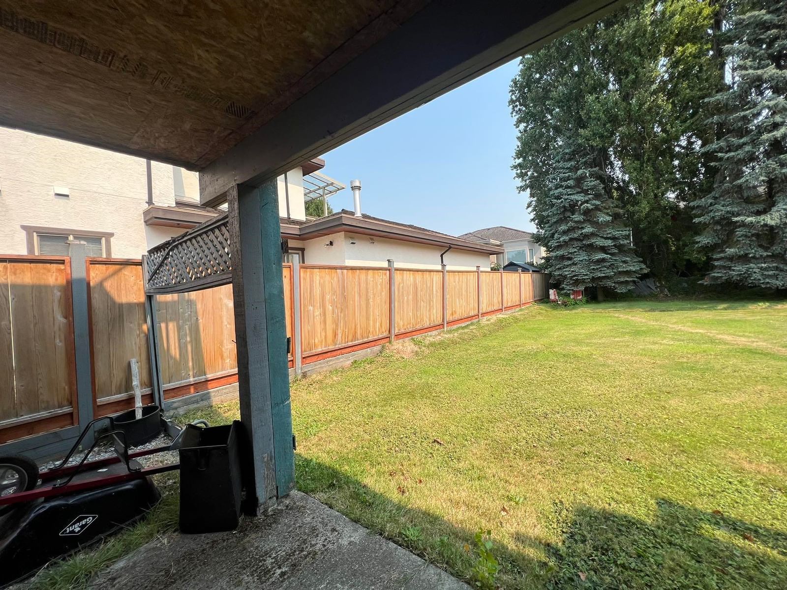 Listing Image 6