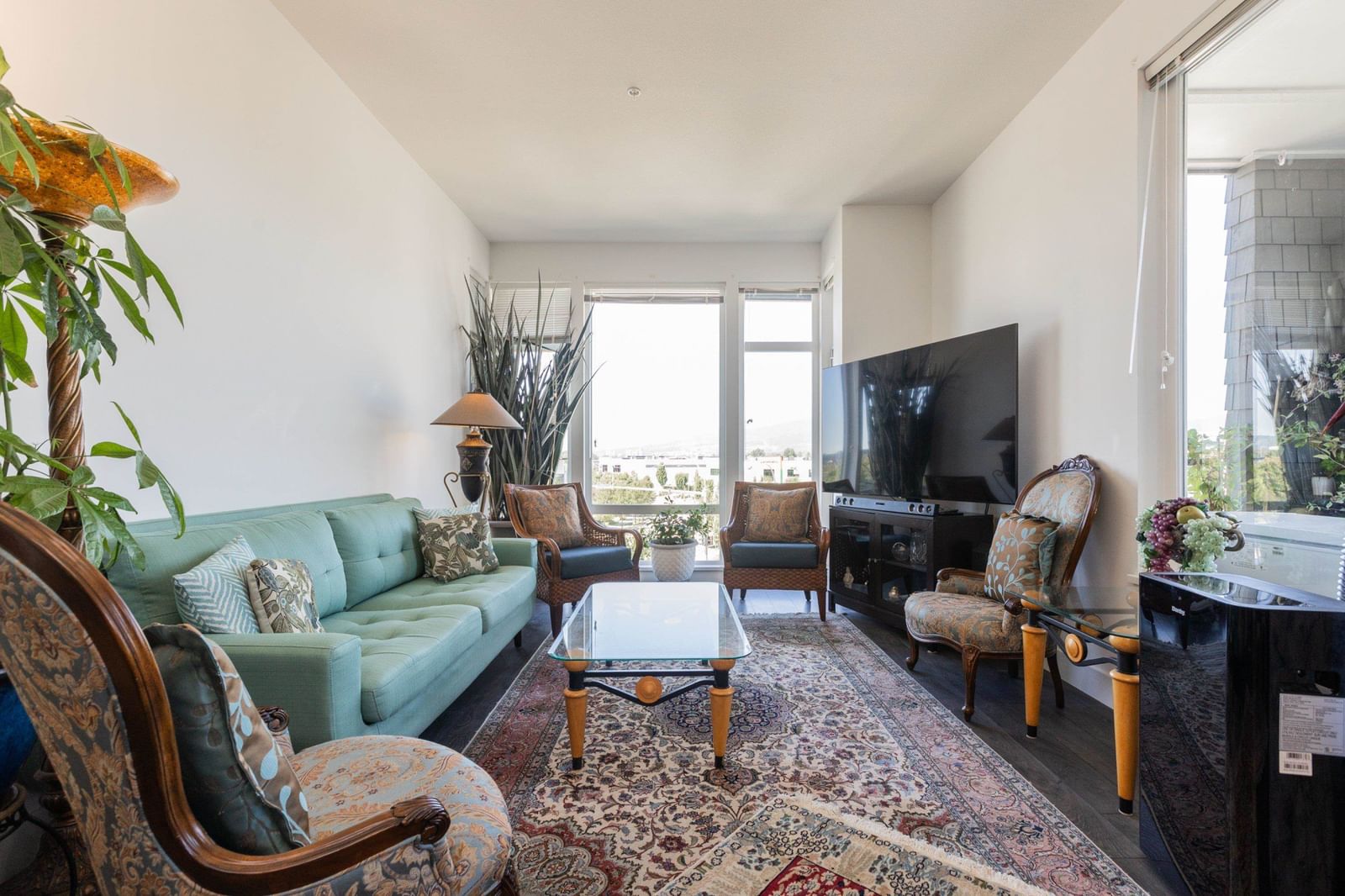 Listing Image 11