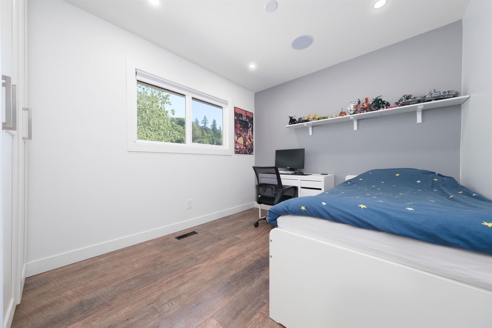Listing Image 21