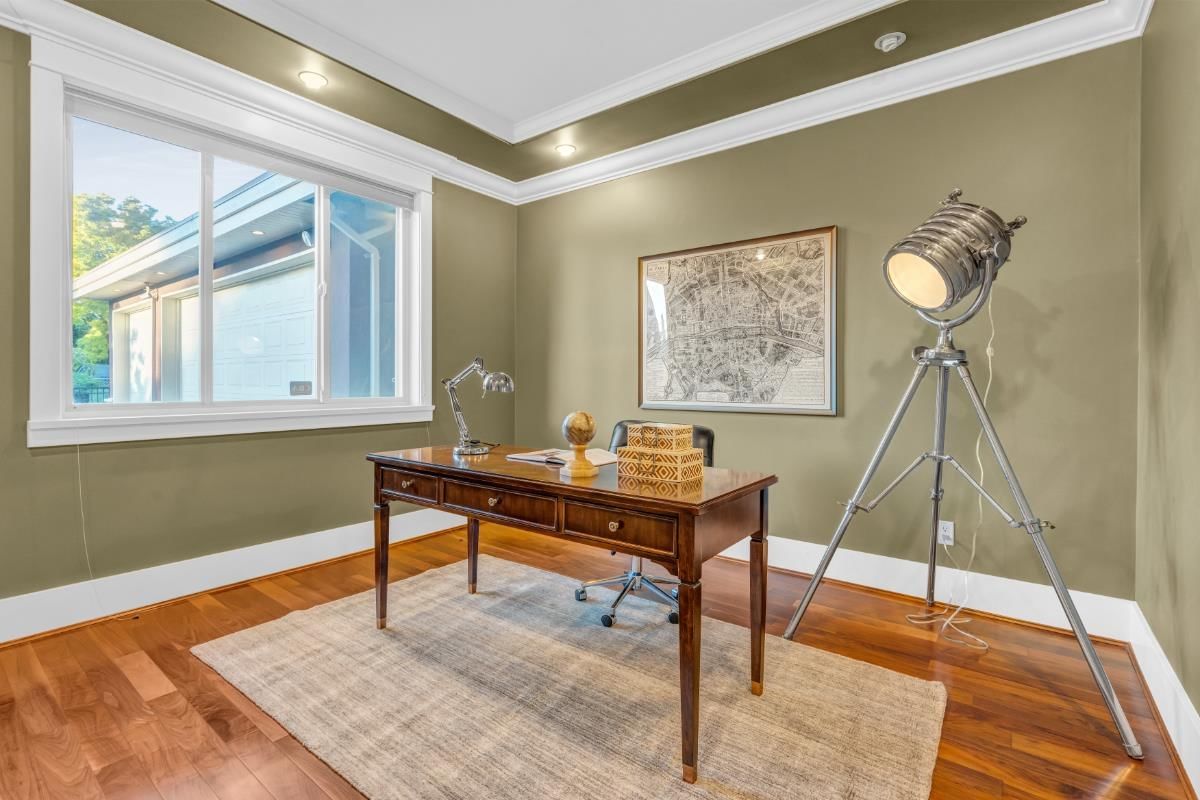 Listing Image 19