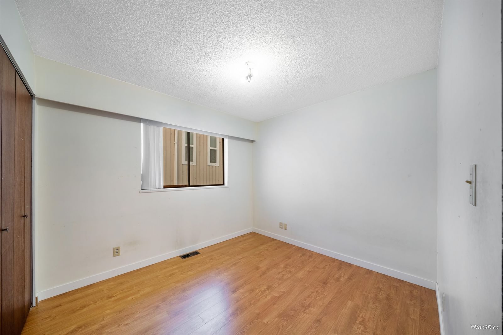 Listing Image 30