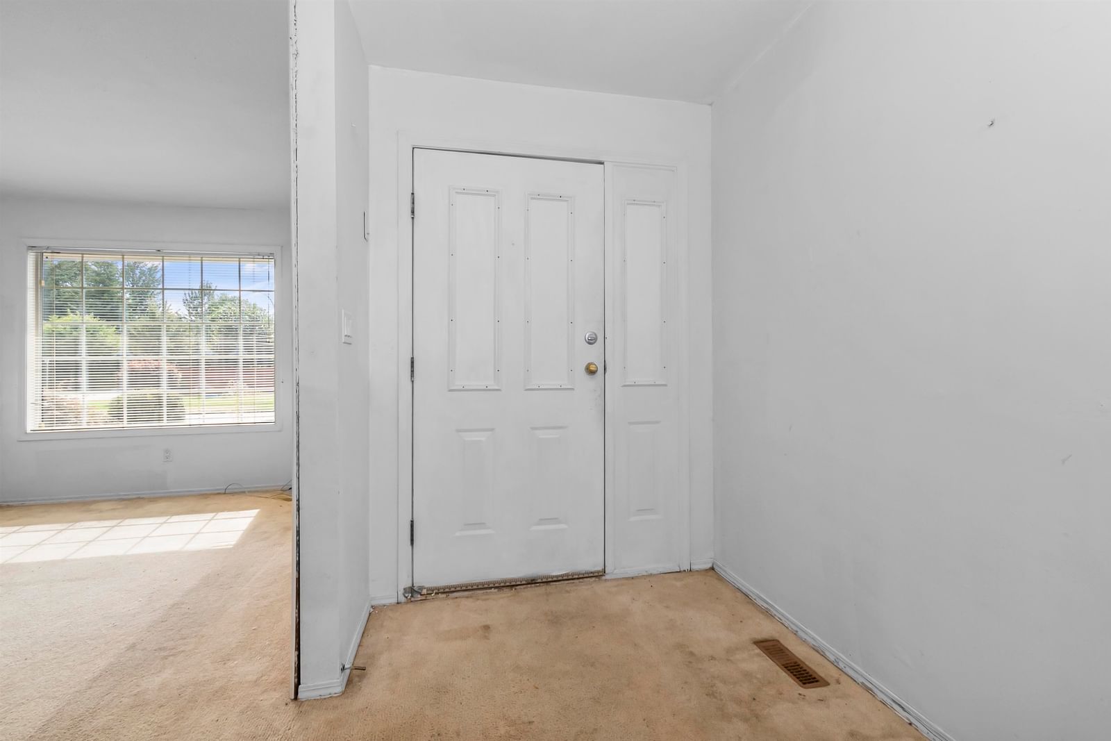 Listing Image 30