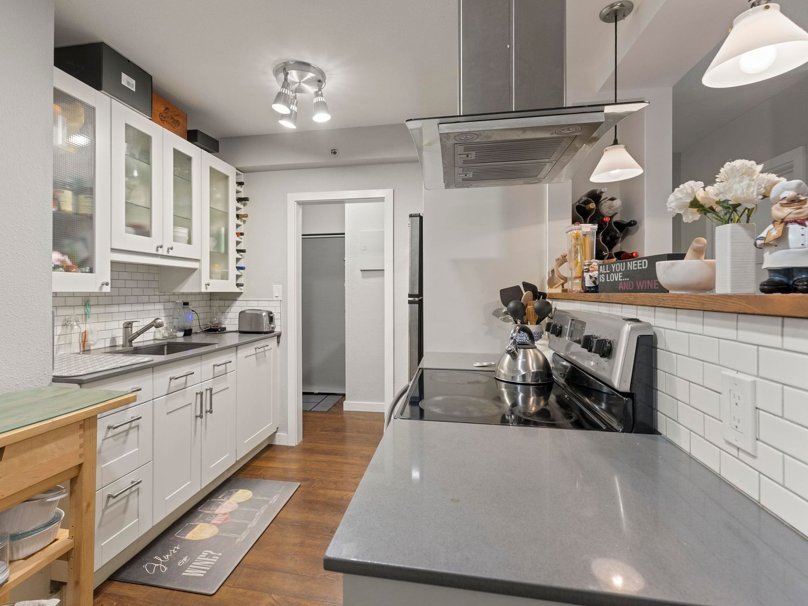 Listing Image 14