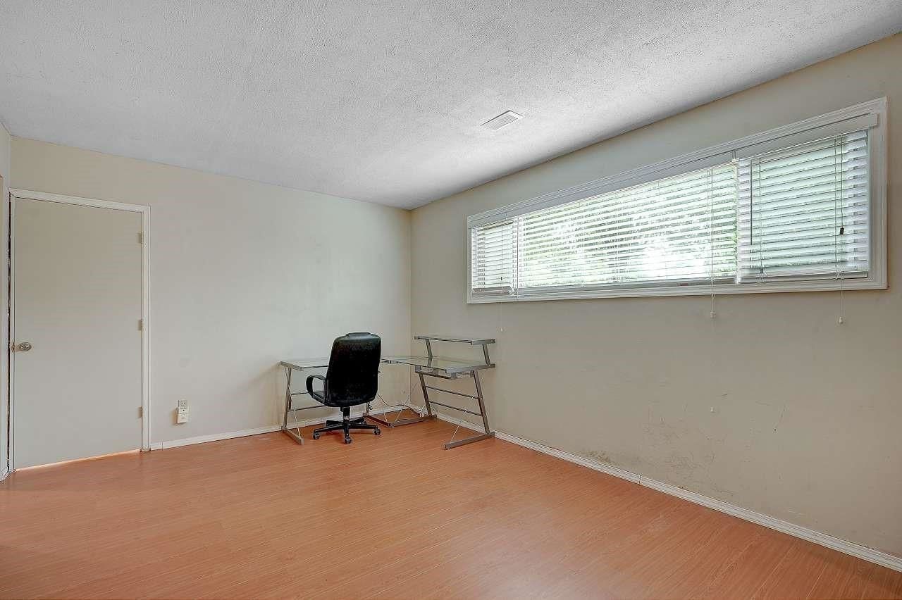Listing Image 28