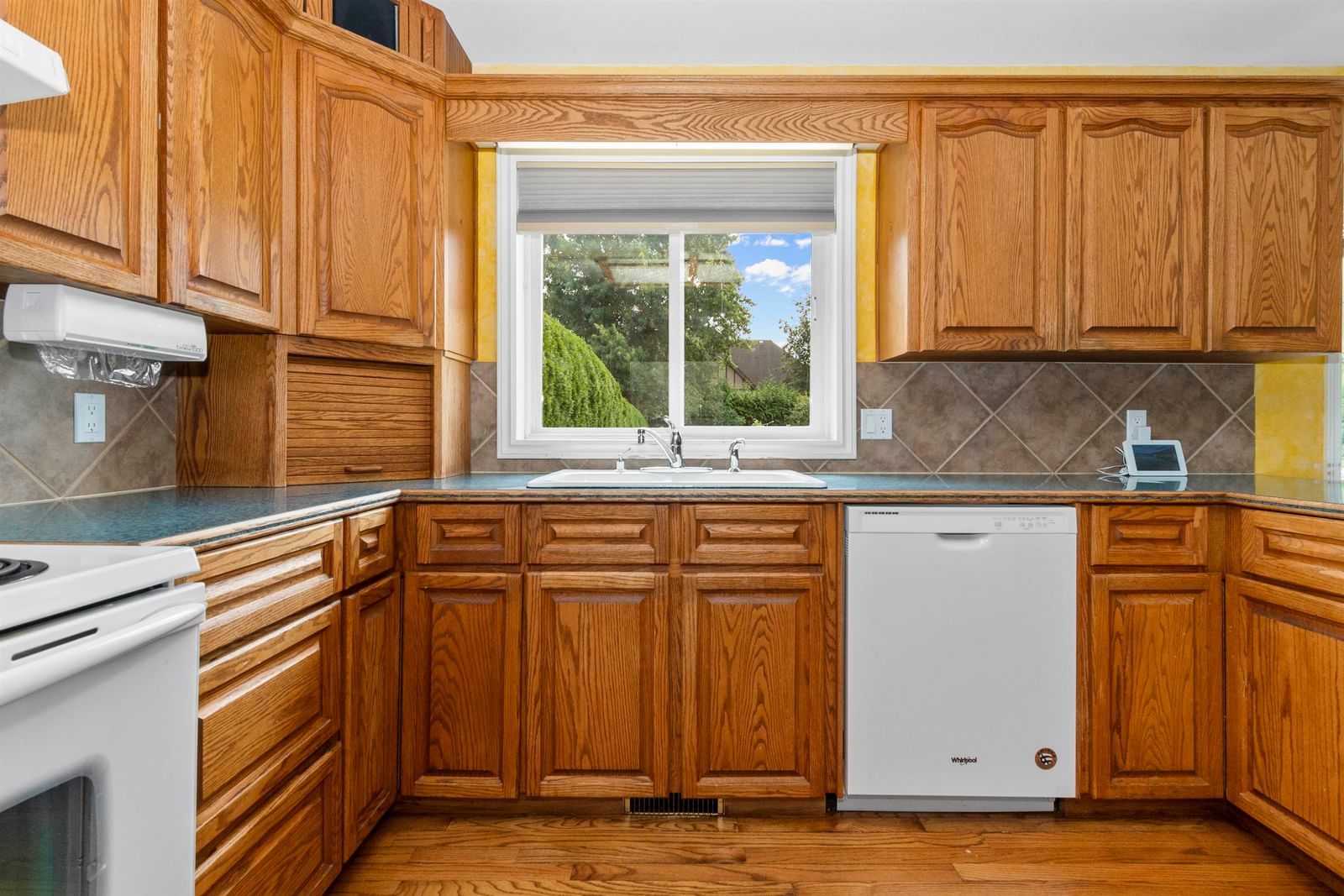 Listing Image 21