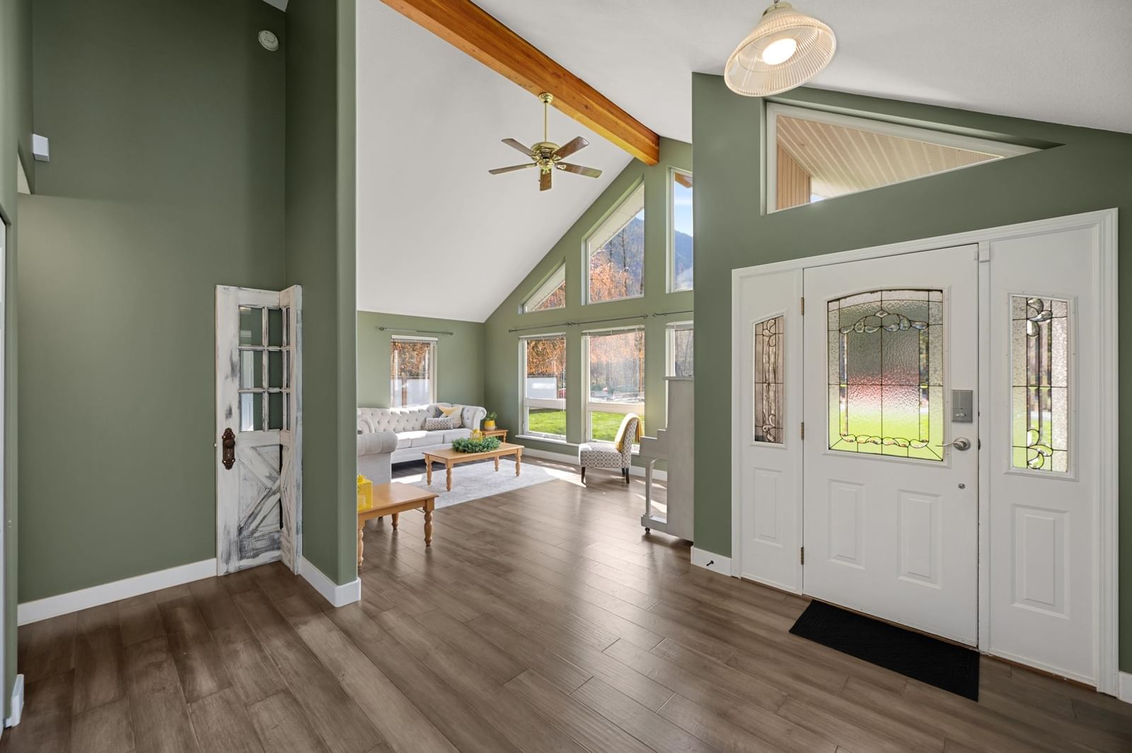 Listing Image 10