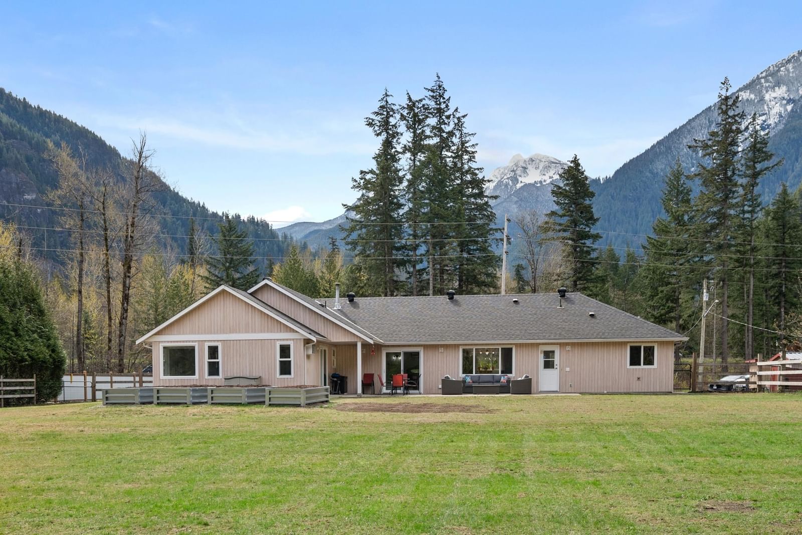 Listing Image 5