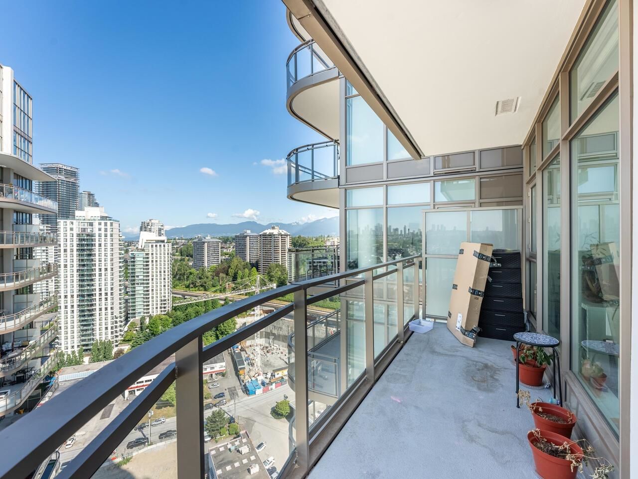 Listing Image 11