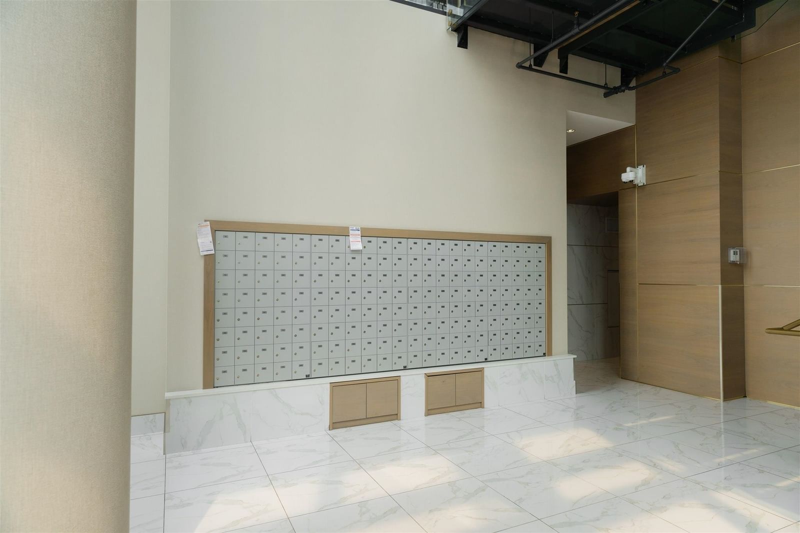 Listing Image 28