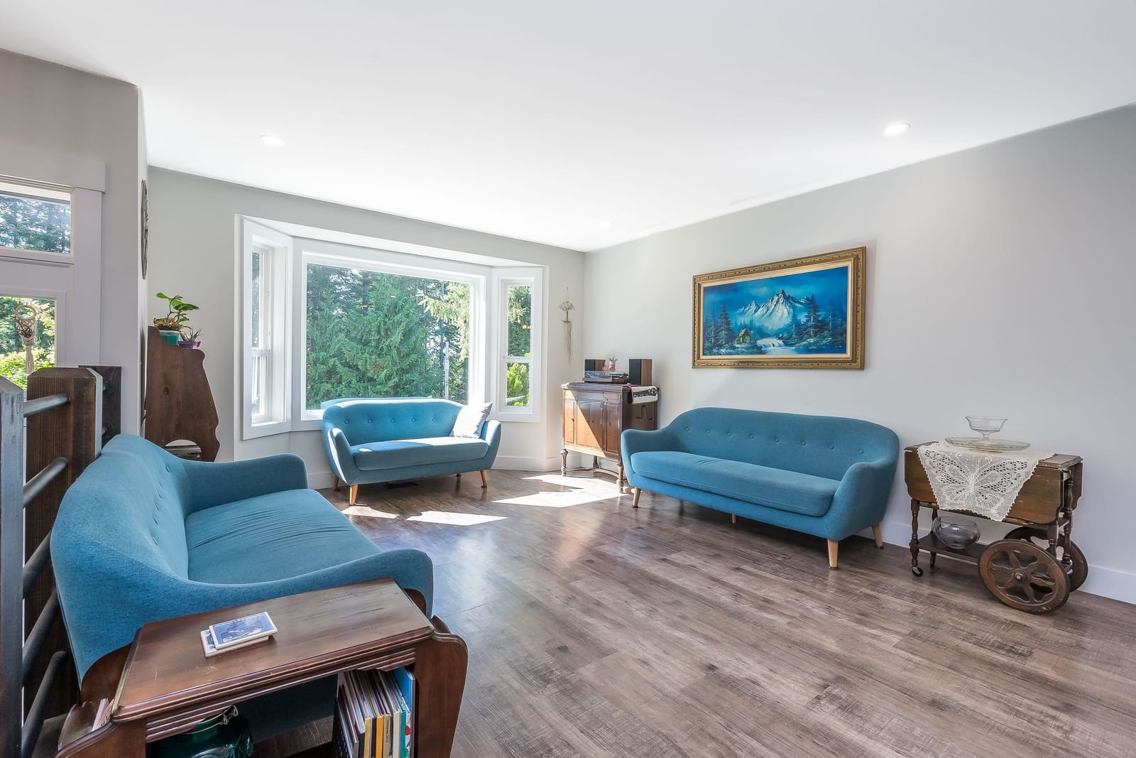 Listing Image 9