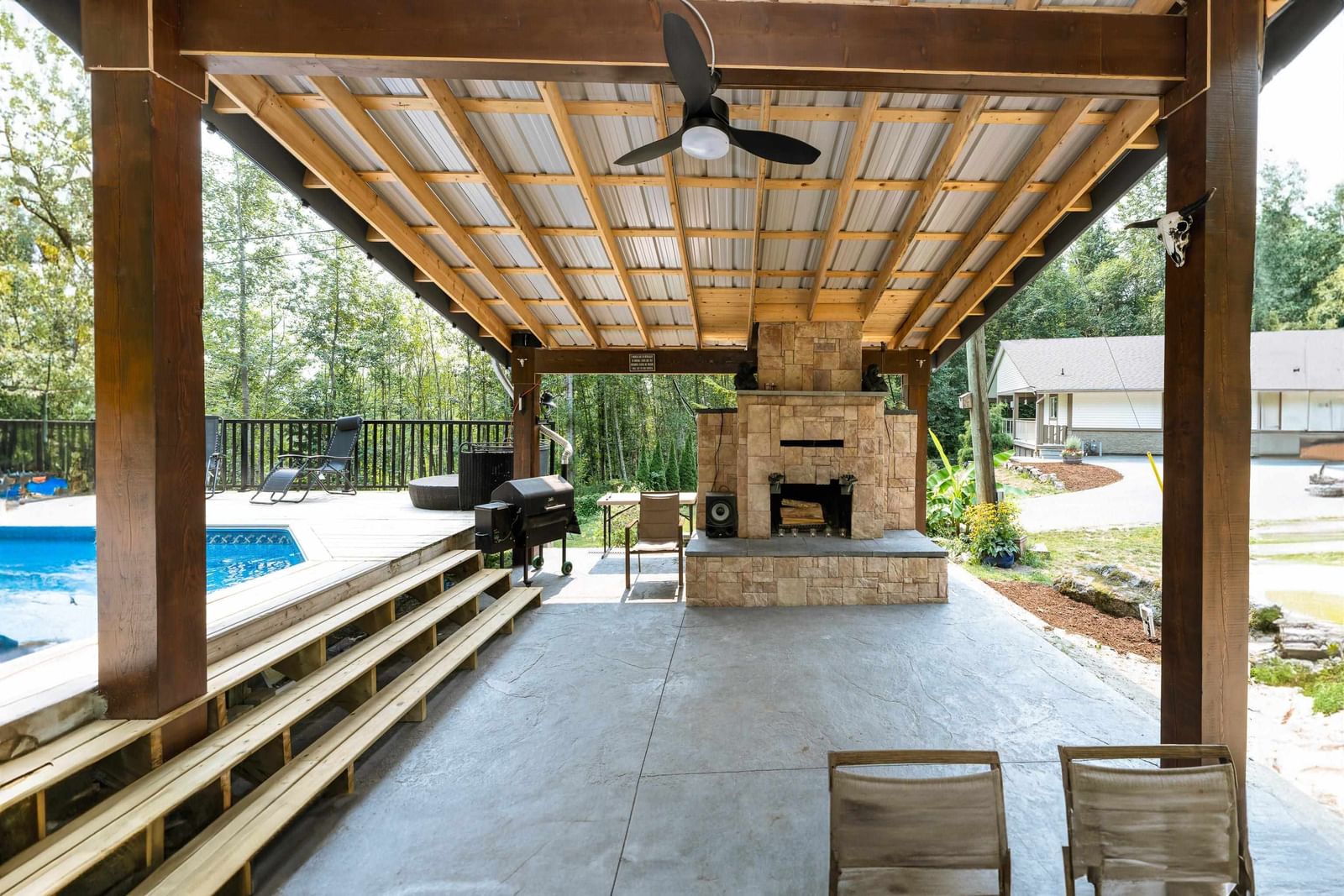 Listing Image 21