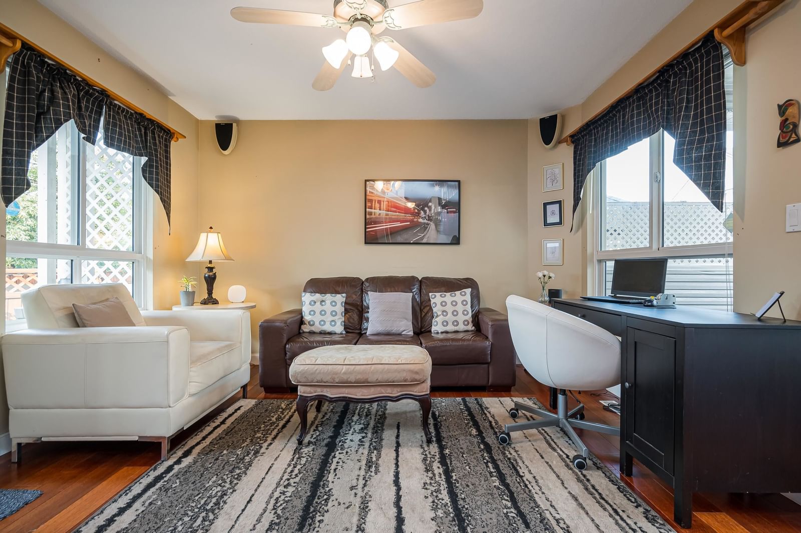 Listing Image 15