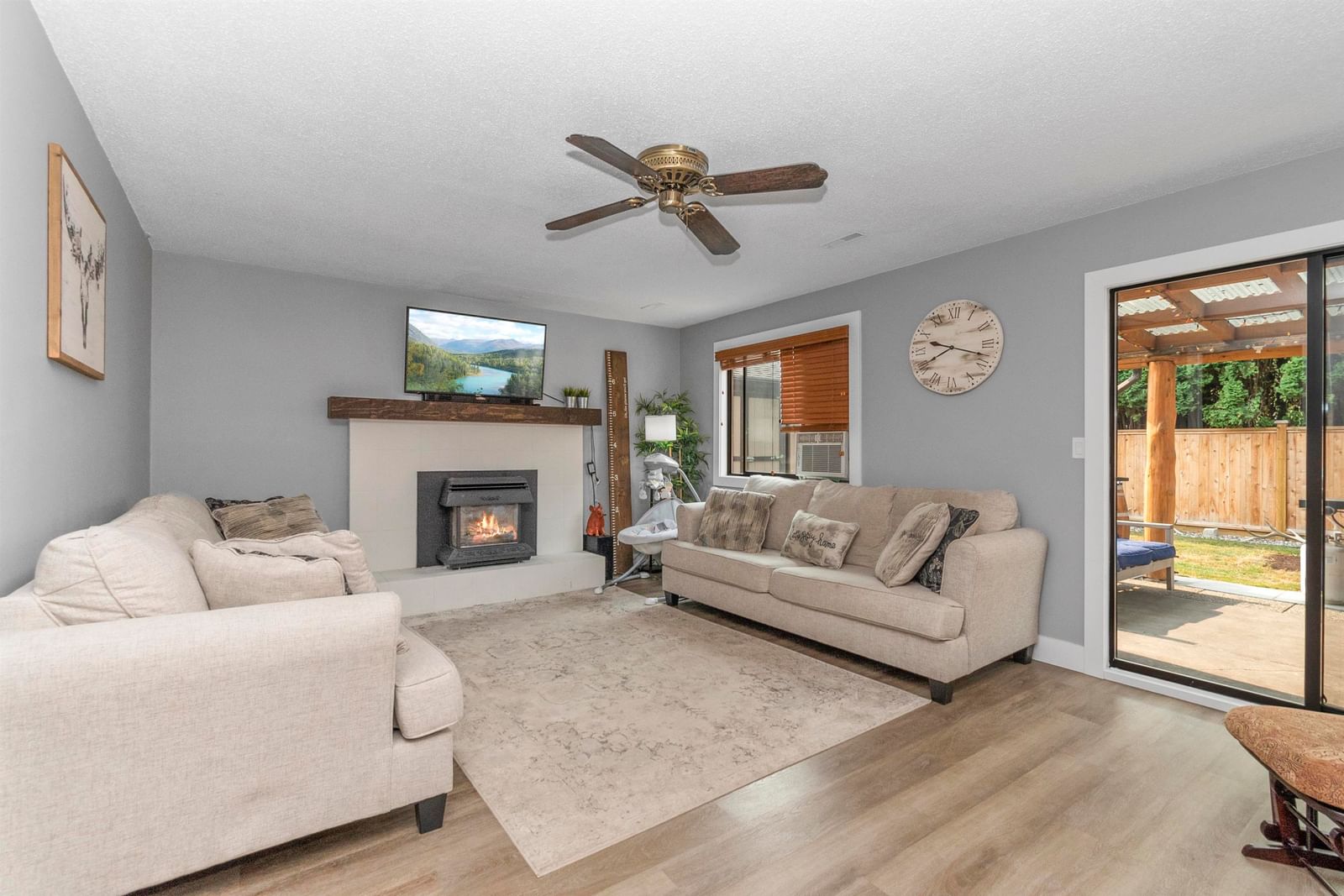 Listing Image 11