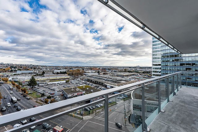 1601 - 455 Marine Drive