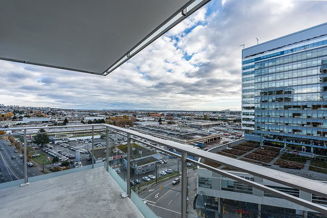 1601 - 455 Marine Drive