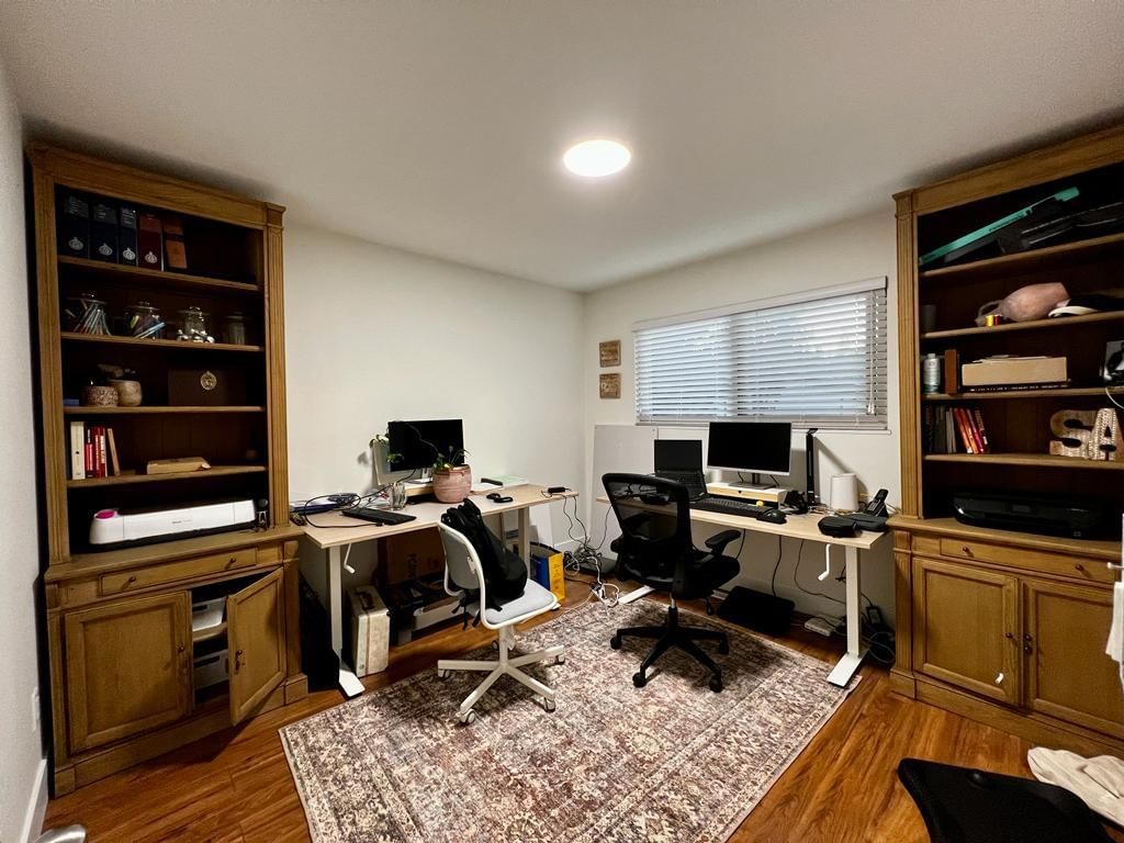 Listing Image 16