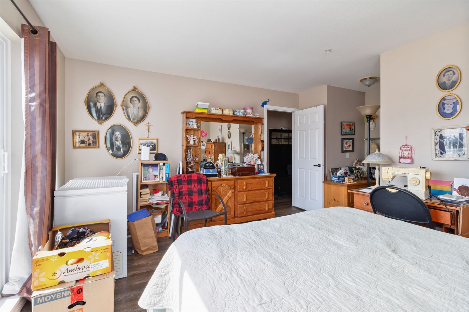 Listing Image 18