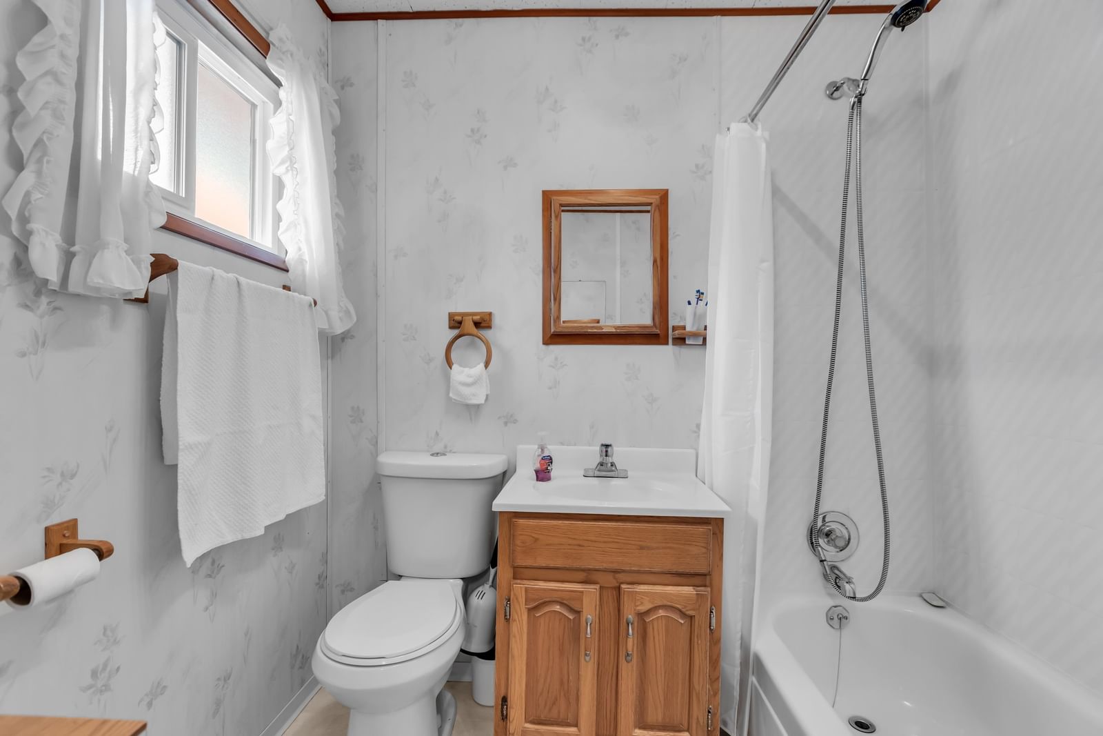 Listing Image 17