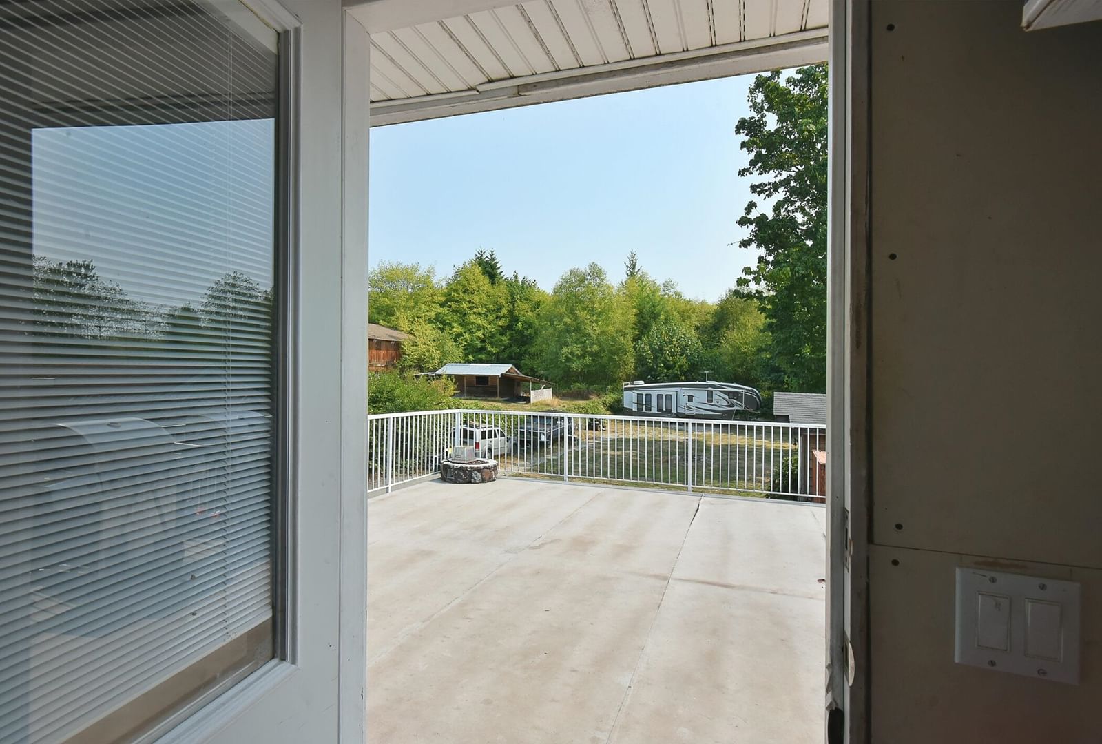 Listing Image 27