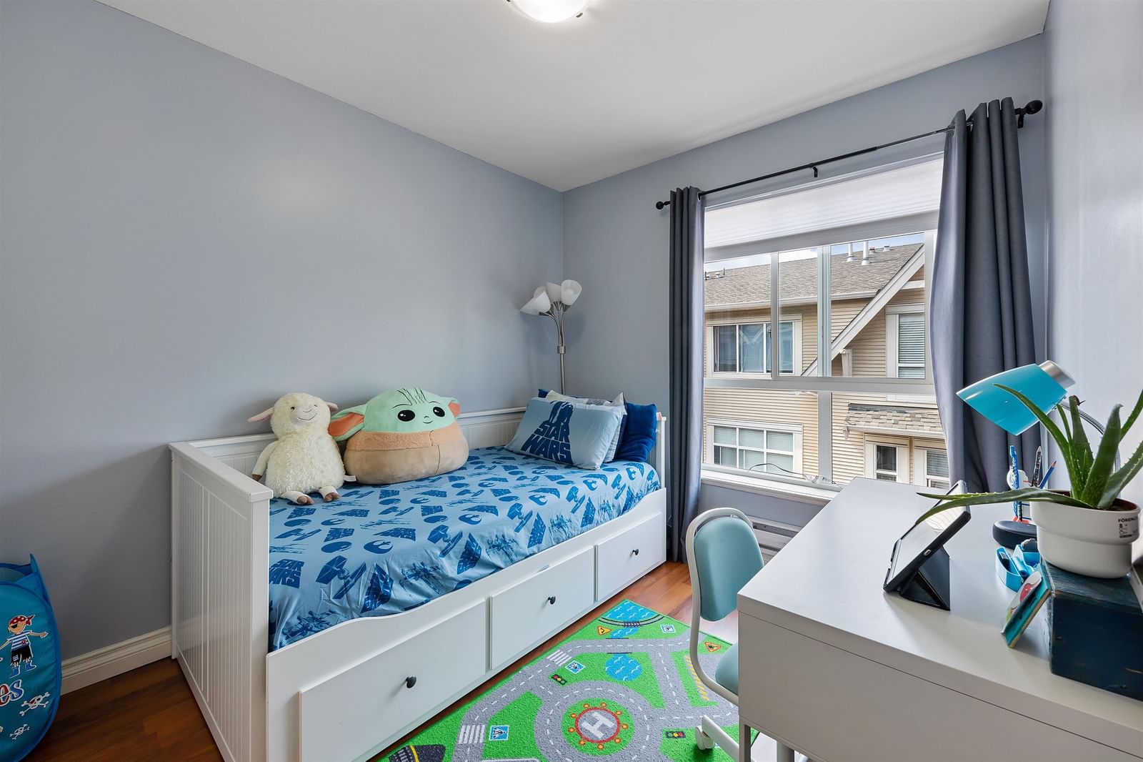 Listing Image 19
