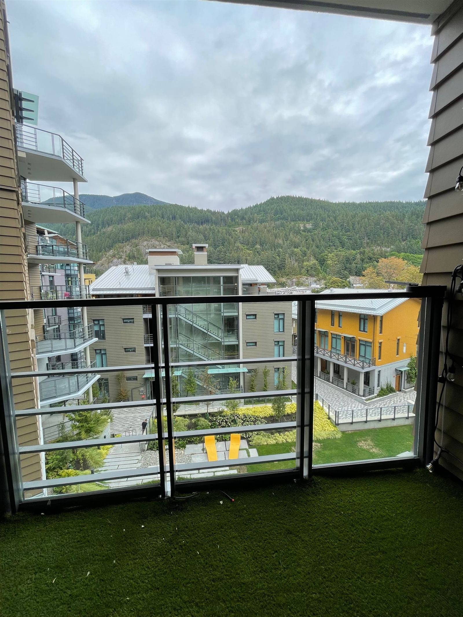 Listing Image 14
