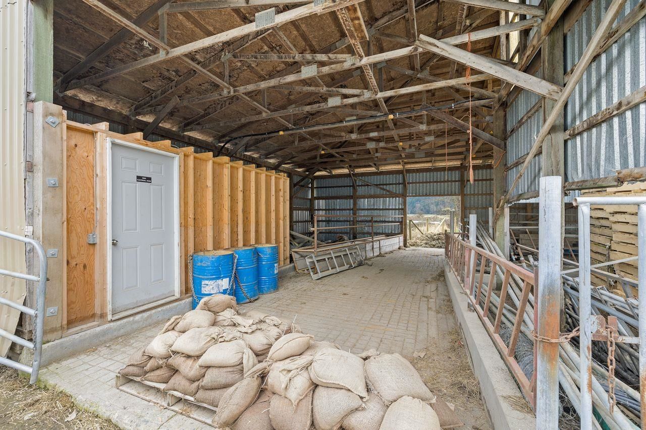 Listing Image 36