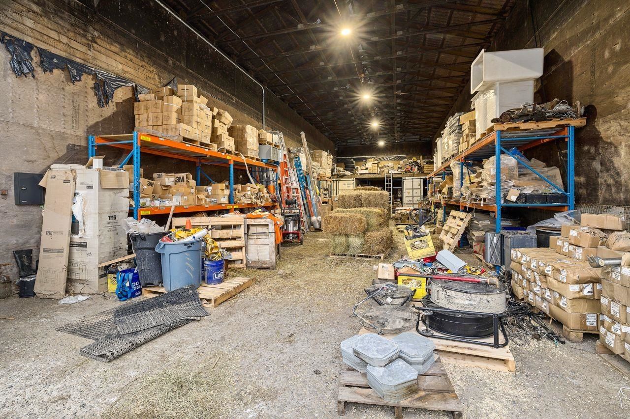 Listing Image 38