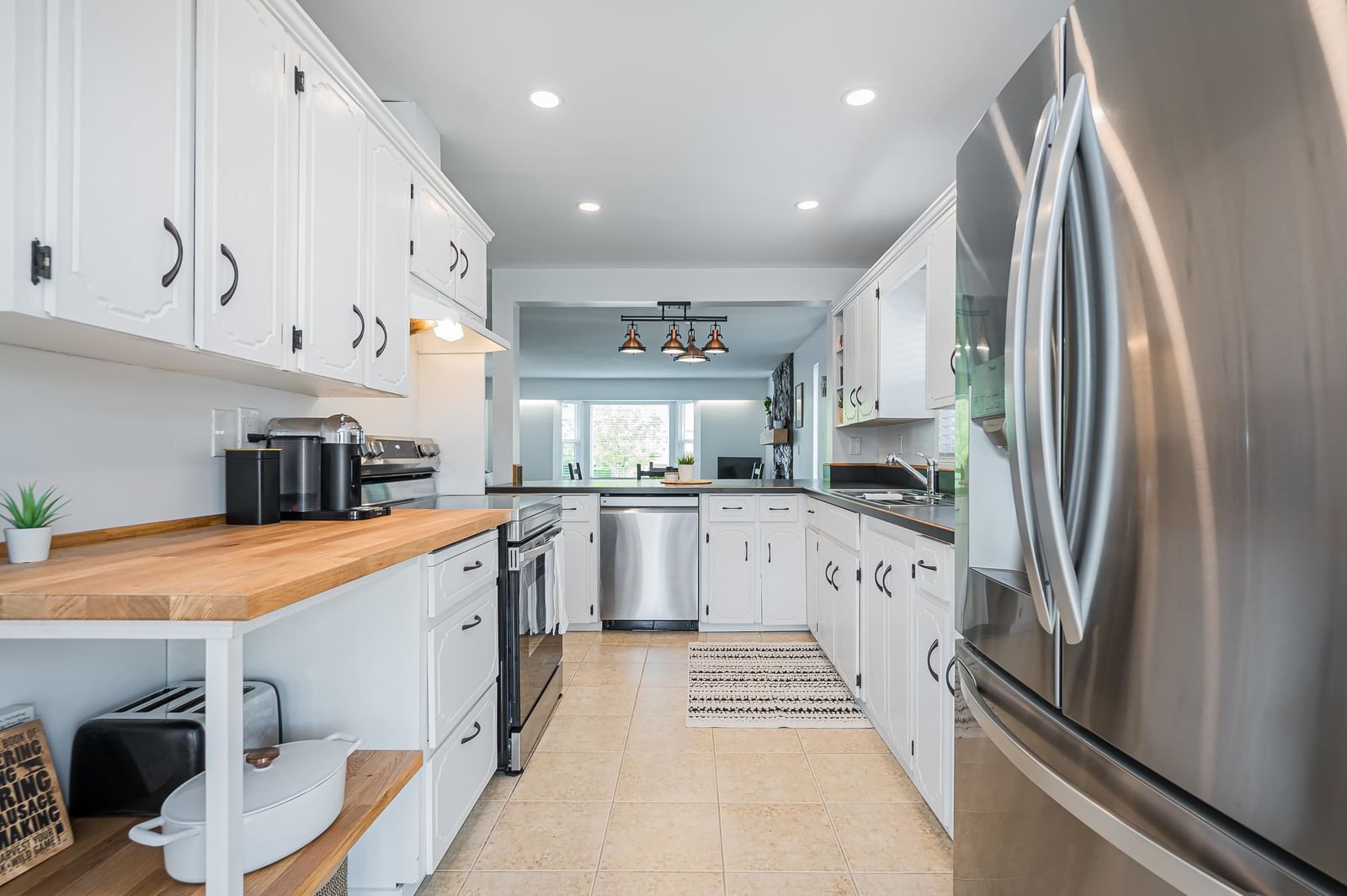Listing Image 12