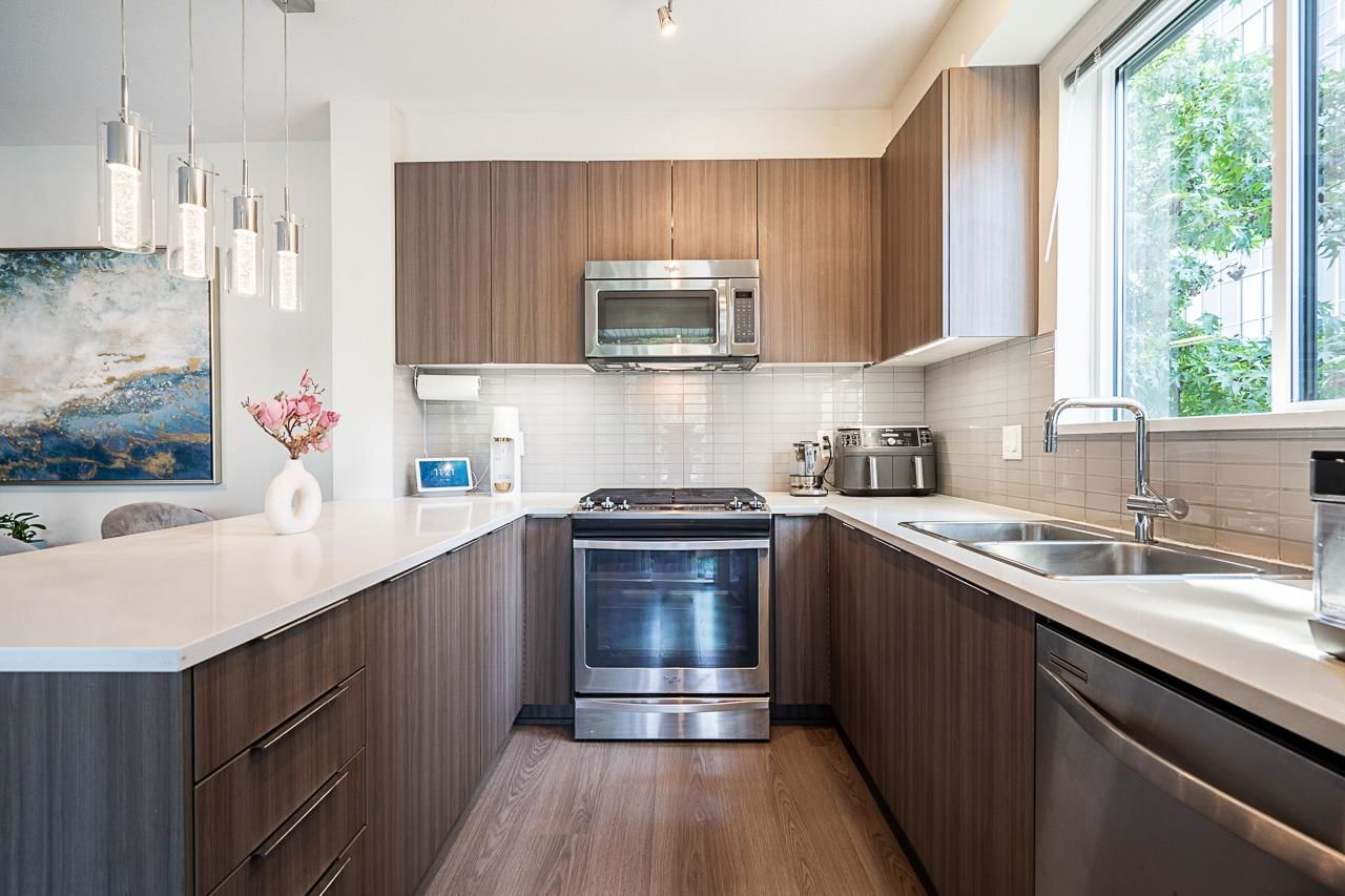 Listing Image 15